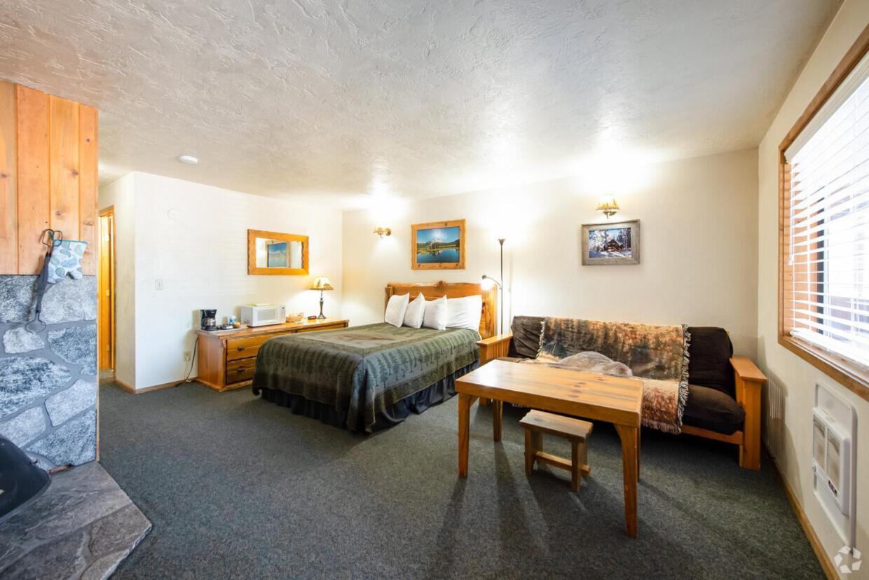 Willamette Pass Inn & Chalets Odell Lake المظهر الخارجي الصورة